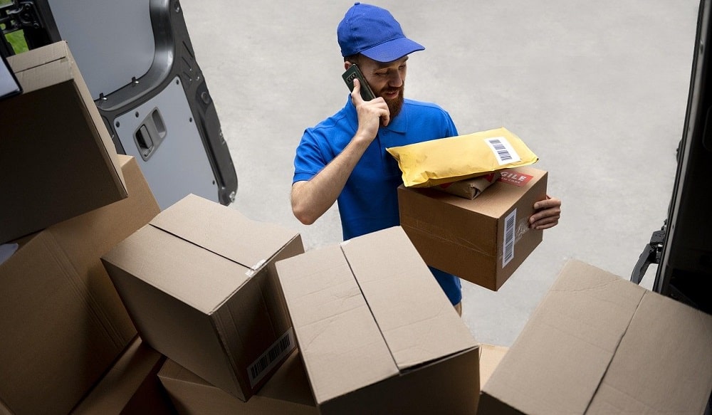Man with Delivery, Cargo, Panel Van Rent, Rental in Dubai